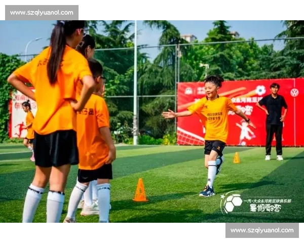 激情绿茵梦想起航青少年足球夏令营成长计划全面提升体能与团队精神 激情绿茵梦想起航青少年足球夏令营成长计划全面提升体能与团队精神